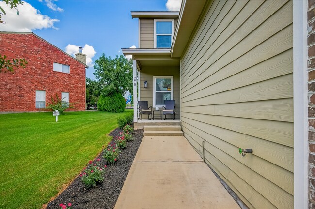 Building Photo - 278 Capetown Way