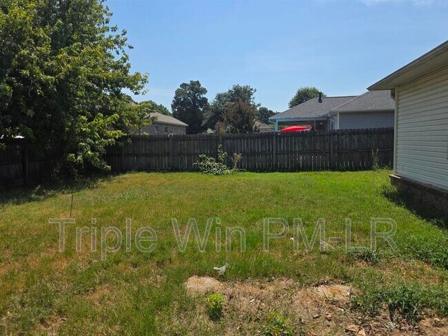 Foto del edificio - 26 Stonewood Dr
