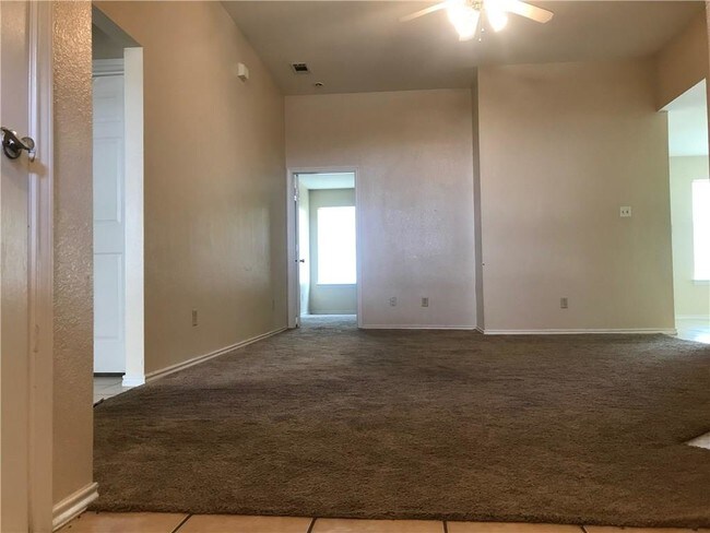 Building Photo - 3420 Cobblestone Dr