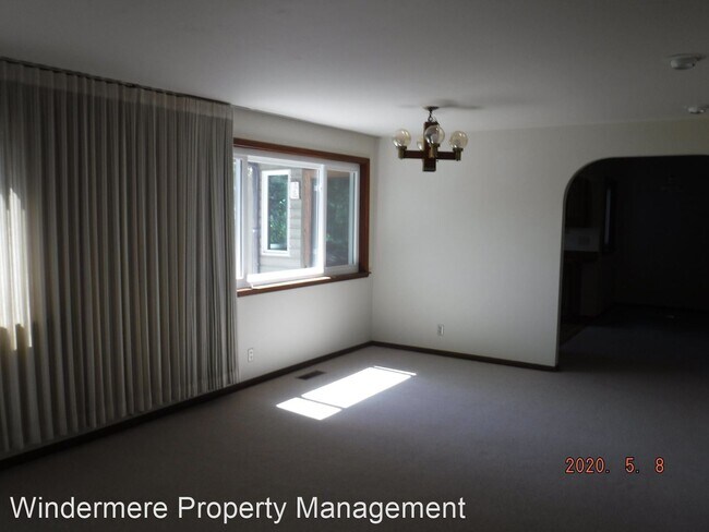 Building Photo - 3 br, 2 bath House - 455 WINSLOW WAY W