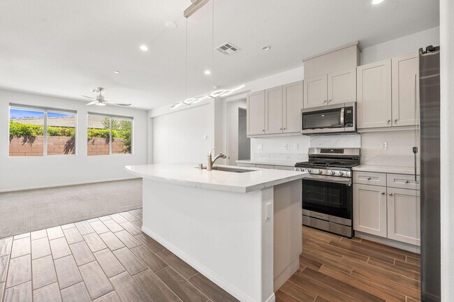 Foto del edificio - 51555 Ponderosa Dr.