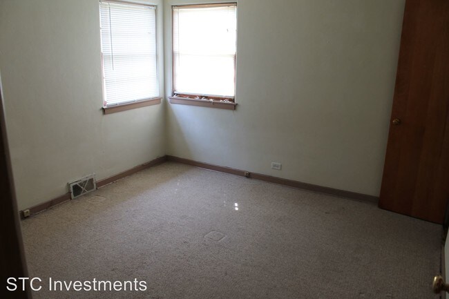 Building Photo - 2 br, 1 bath House - 436 W. Chandler