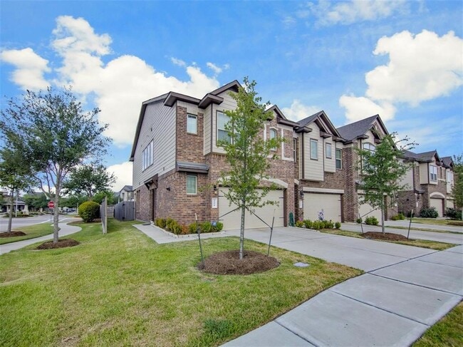 Building Photo - 3334 Rainflower Springs Ln