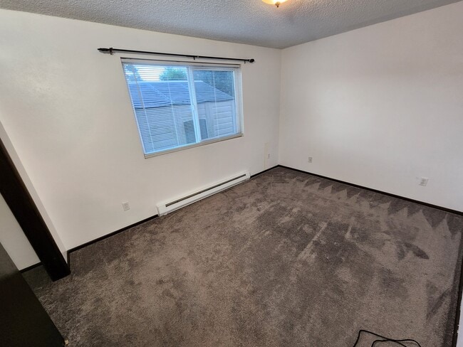 Building Photo - 2500 Howard Ave