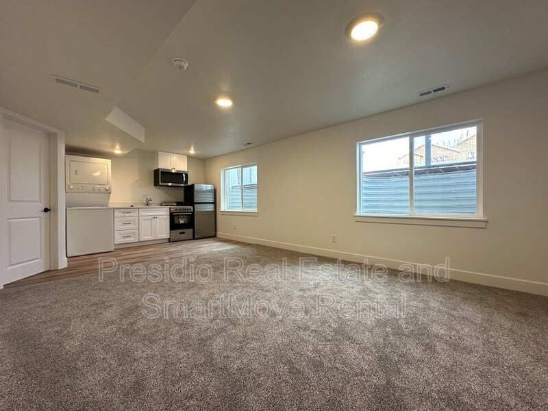 Primary Photo - 719 N 160 E - 2