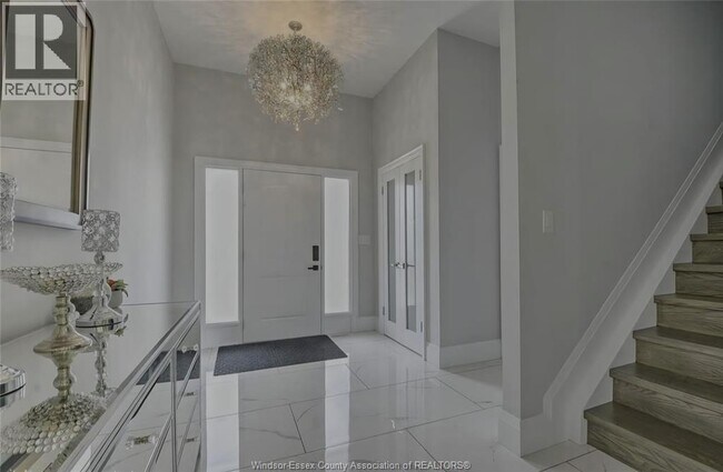 Building Photo - 1782 Pierre Ave