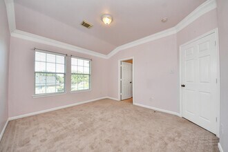 Building Photo - 12506 Short Springs Dr