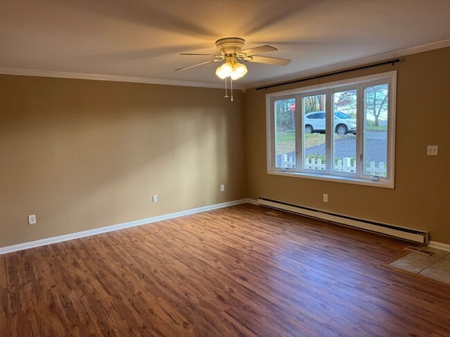 Building Photo - 1341 Scenery Dr