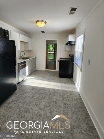 Building Photo - 2577 Eastwood Dr