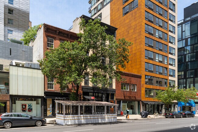 Foto del edificio - 227 10th Ave