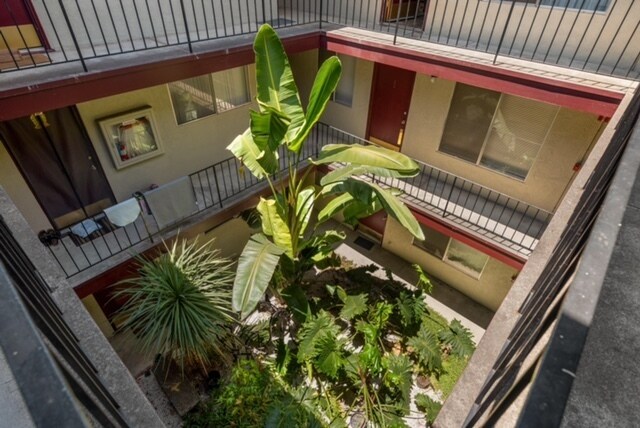 Building Photo - Awesome 2 Bed / 1 Bath South Berkeley Apar...