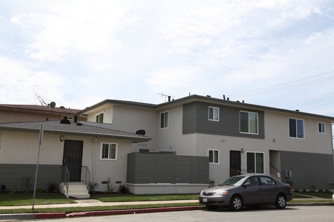 Building Photo - 17801 Crenshaw Blvd