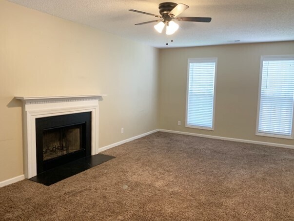 Foto del edificio - 524 Wyndham Dr