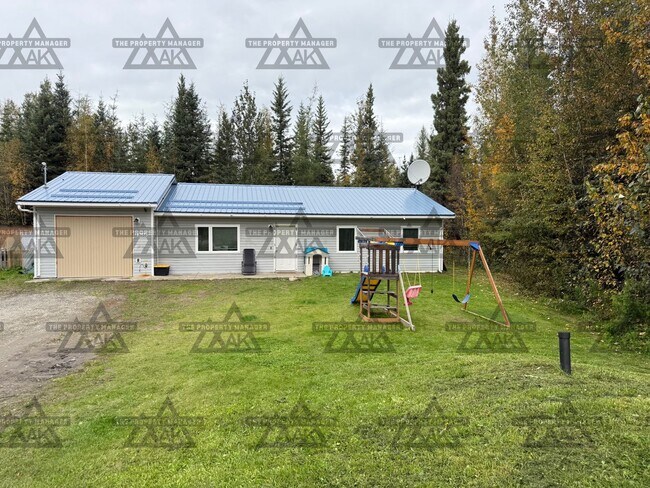 Foto del edificio - 3 bedroom home in the heart of North Pole,...