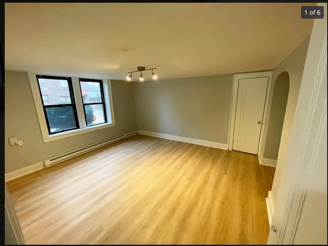 Foto del edificio - 717 Buchanan Plz