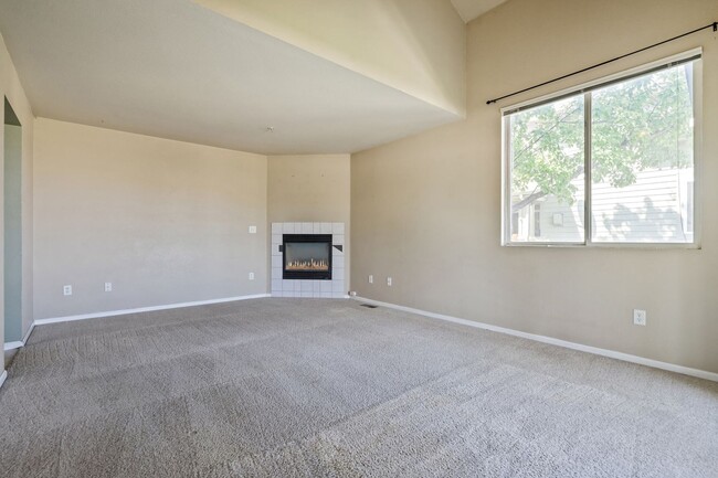 Building Photo - 2621 Rigden Pkwy