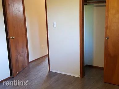 Foto del edificio - 2 br, 1 bath Duplex - 743 9th Street 743