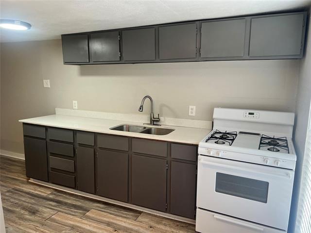 Foto del edificio - 2107 W Oak St