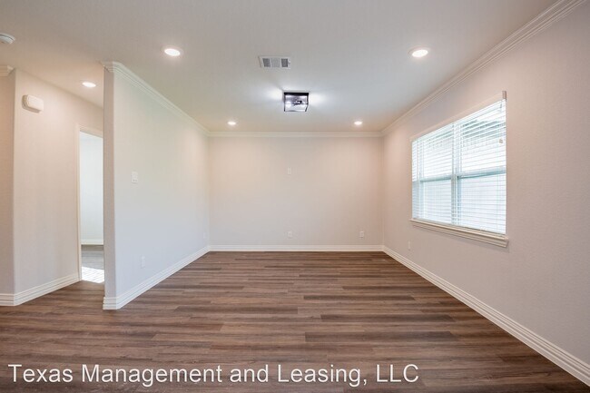 Building Photo - 3 br, 2 bath House - 3462 Coronado Court