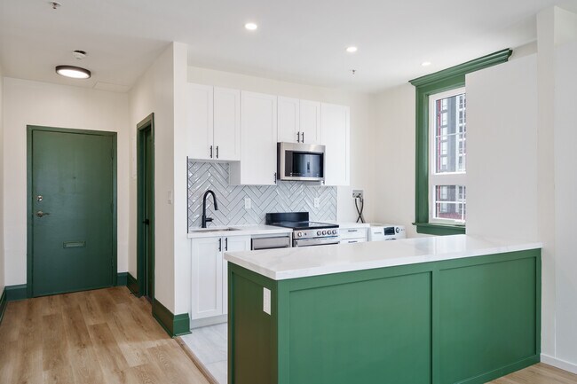 Photo du bâtiment - 72 James St N