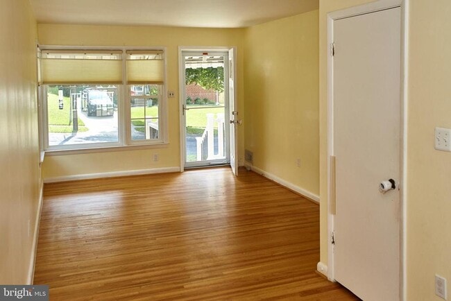 Building Photo - 3513 Anderson Rd