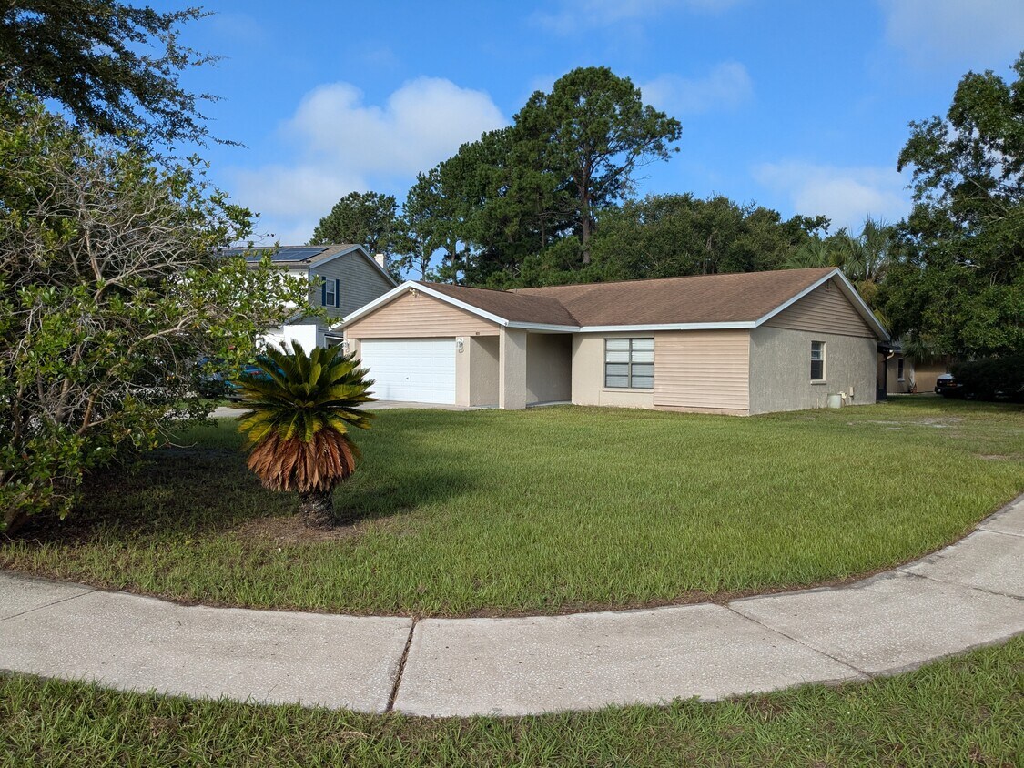 Foto principal - 5466 Pentail Cir