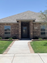 Building Photo - 1312 Solomon Ln