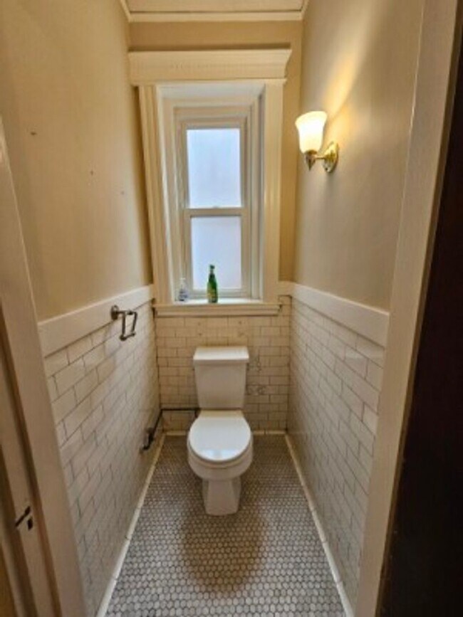 Foto del edificio - Fenway 5 bed 1.5 Bath