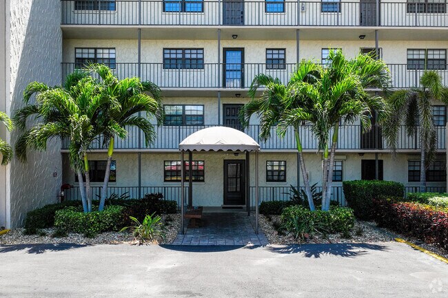 4100 Ocean Beach Blvd Cocoa Beach, FL 32931 - The Conquistador East