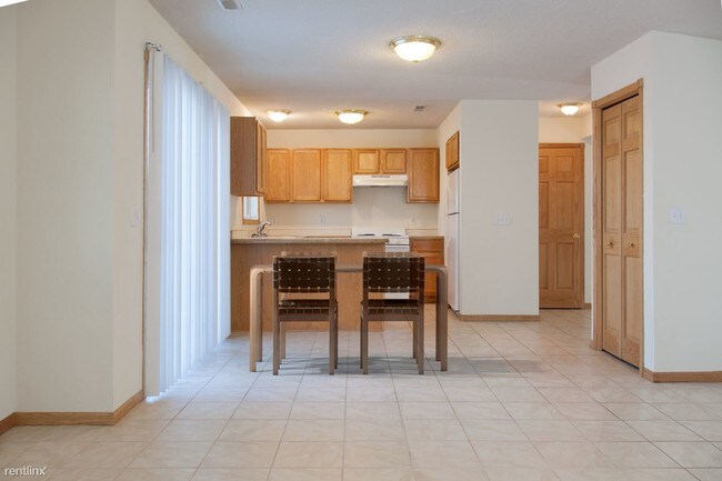 Building Photo - 3 br, 1.5 bath  - 1519 Summit St 1511