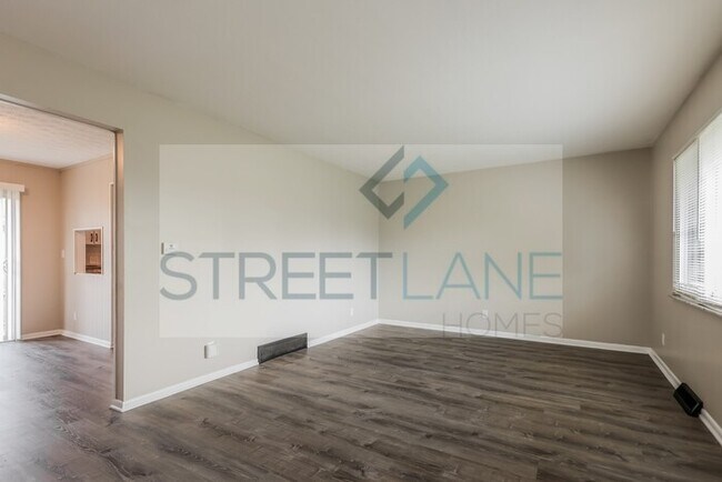 Foto del edificio - Charming 4 Bedroom in Columbus!