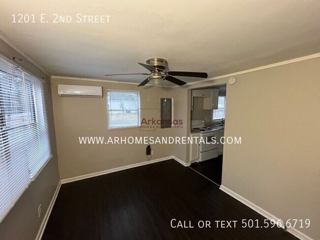 Foto del edificio - 1201 E 2nd St