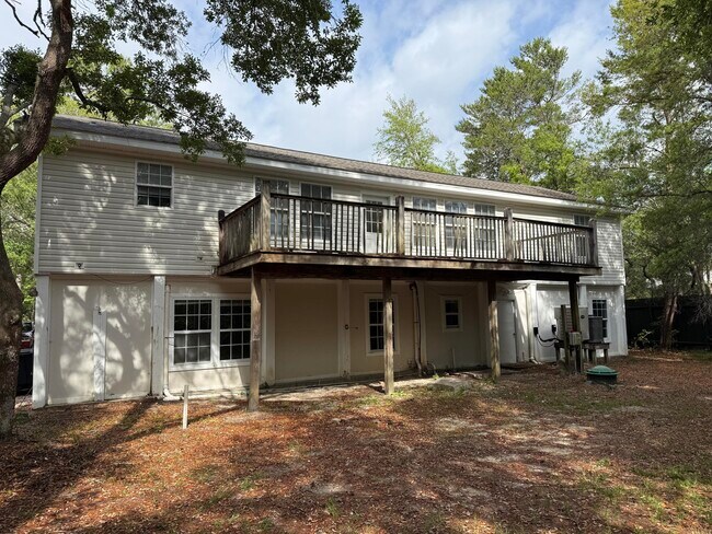 Building Photo - 72 Pisces Dr