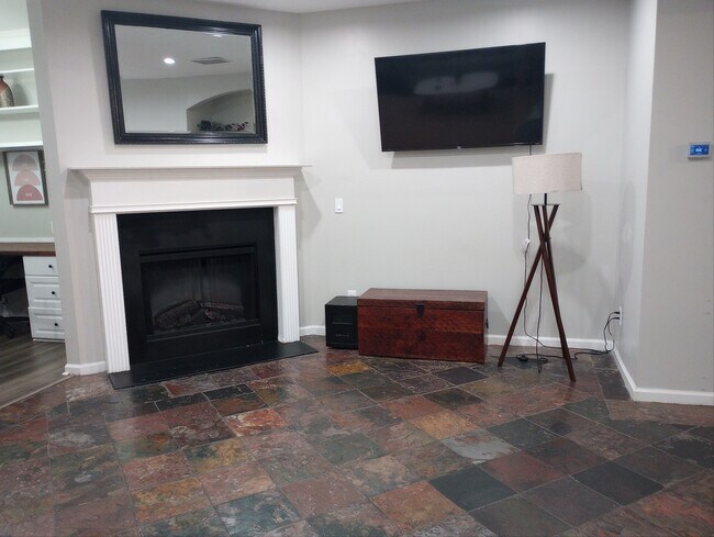 Foto del edificio - 2389 Heritage Park Cir NW