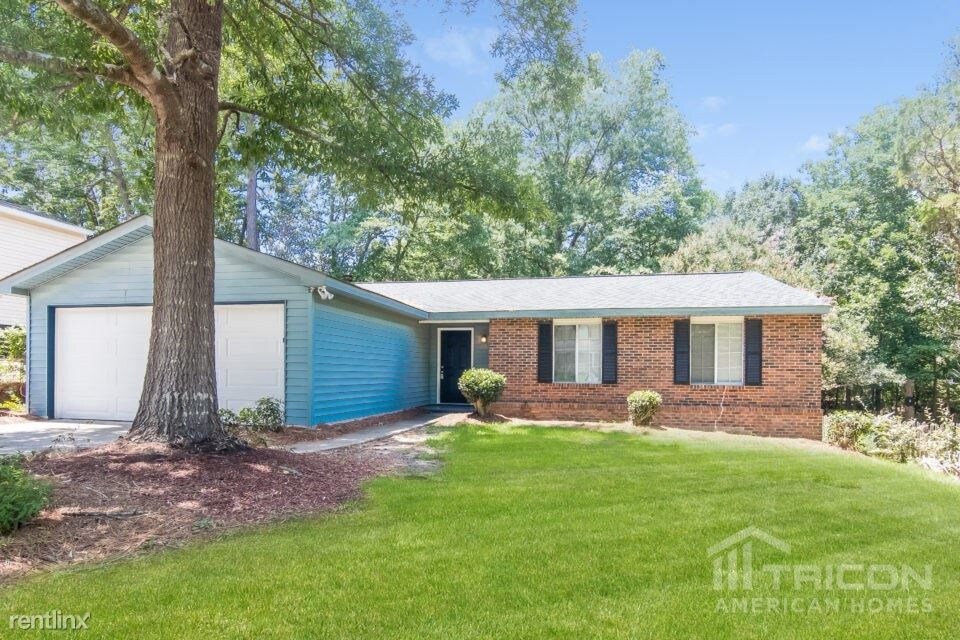 Primary Photo - 38 Thistle Ct