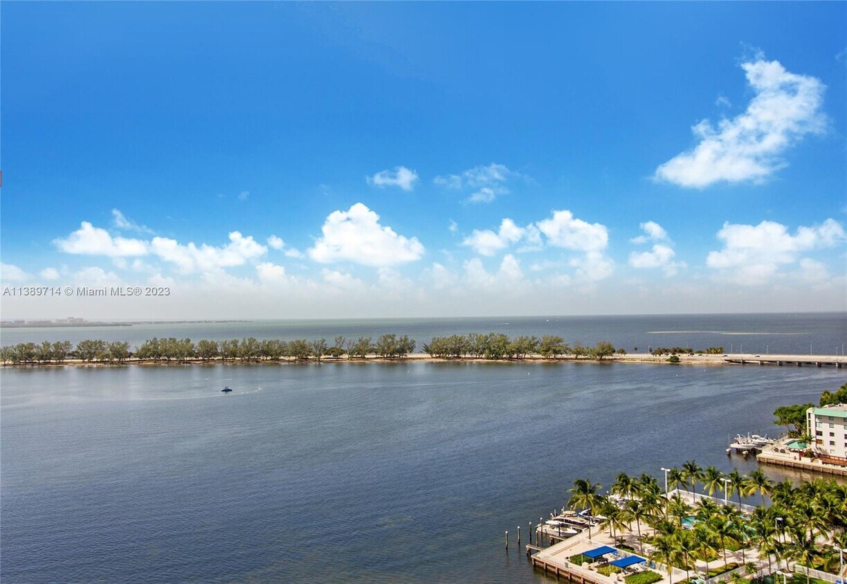Foto principal - 1925 Brickell Ave