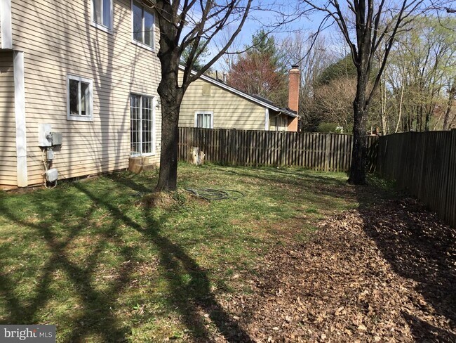 Building Photo - 107 Kale Ave