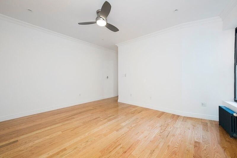 Primary Photo - 241 Ocean Pkwy