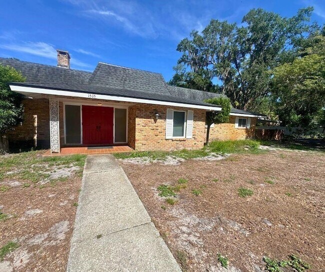 Foto del edificio - 1505 N Arcadia Ave