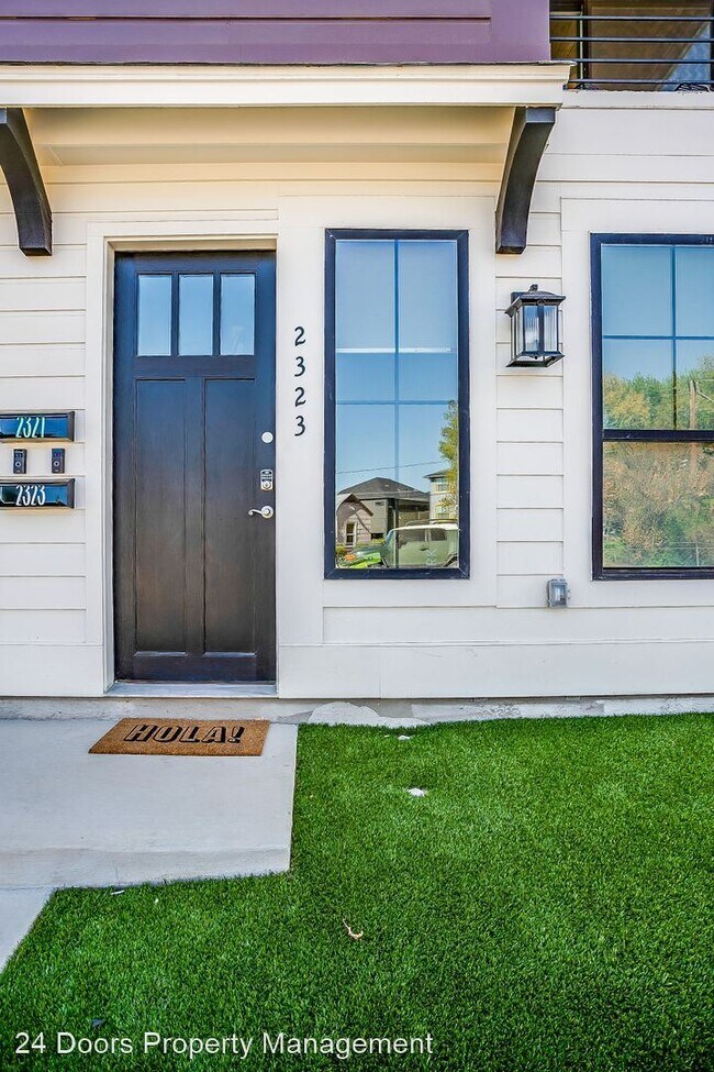 Building Photo - 5 br, 5.5 bath House - 2323 Benbrook Blvd