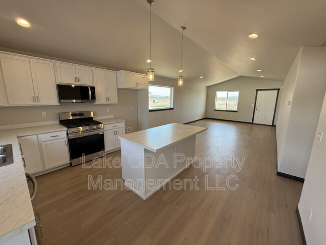 Foto del edificio - 11537 Railway Ave