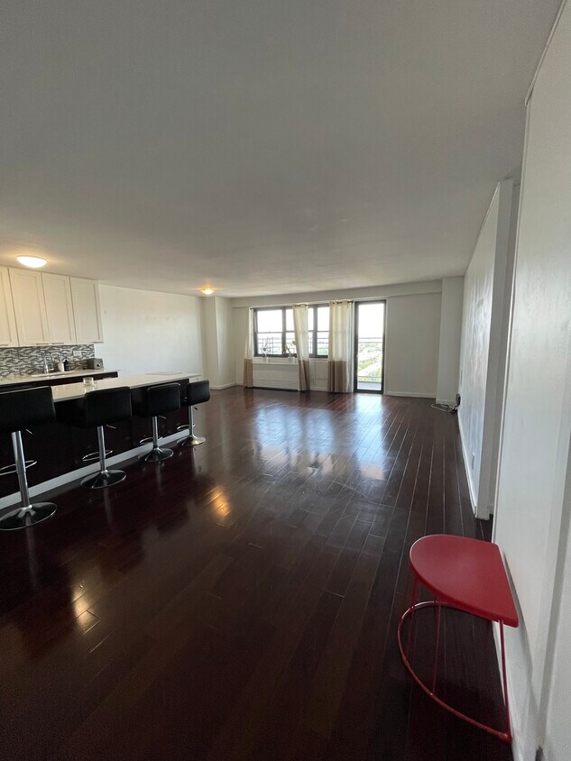 Foto principal - 149 Thomas S Boyland St