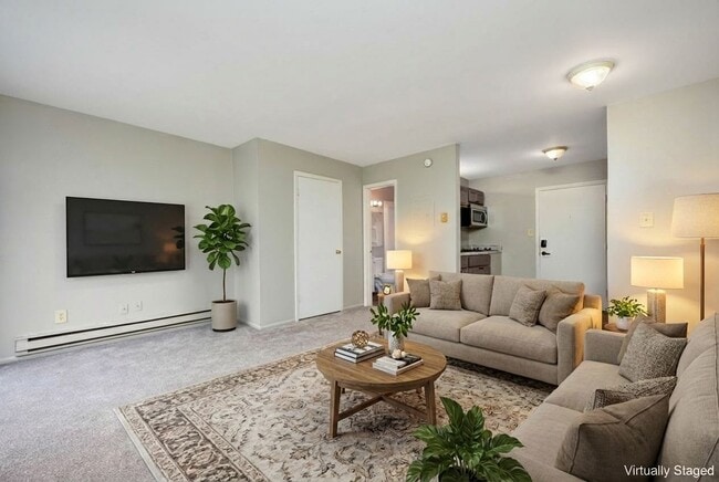 Building Photo - The Crossings