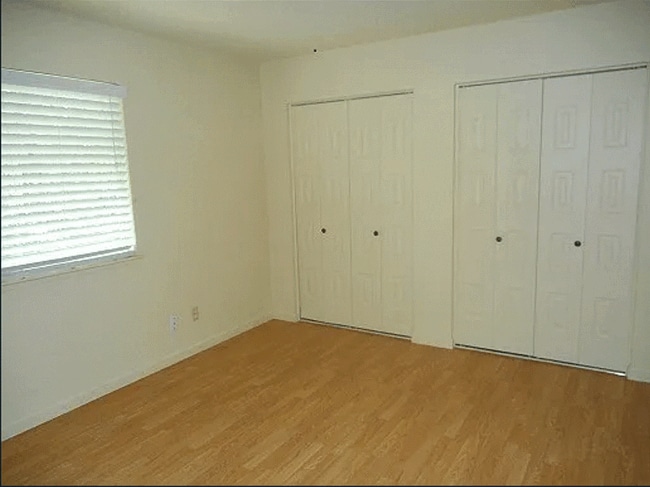 Building Photo - 5300 Winfield Way