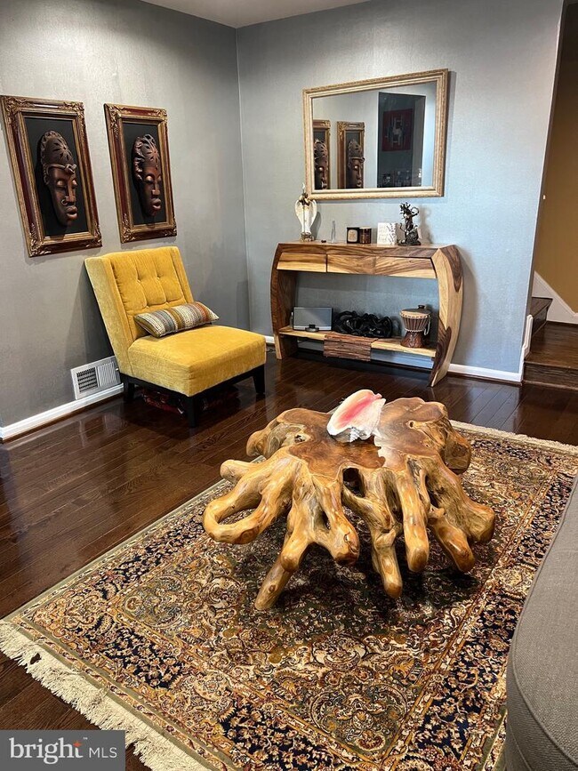 Foto del edificio - 9736 Wichita Ave