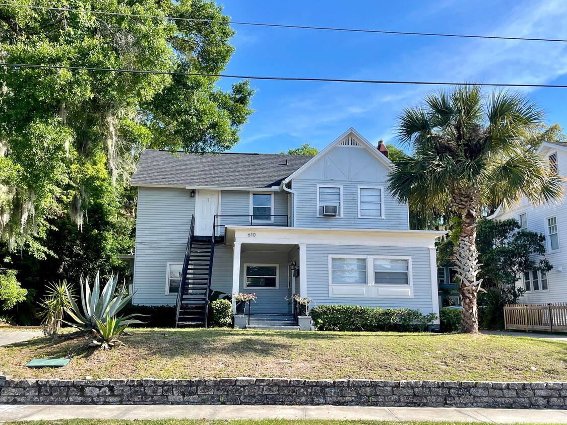 Primary Photo - Newly Renovated 1 bedroom 1 bath Downtown ...
