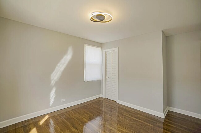 Building Photo - 8723 S Carpenter St