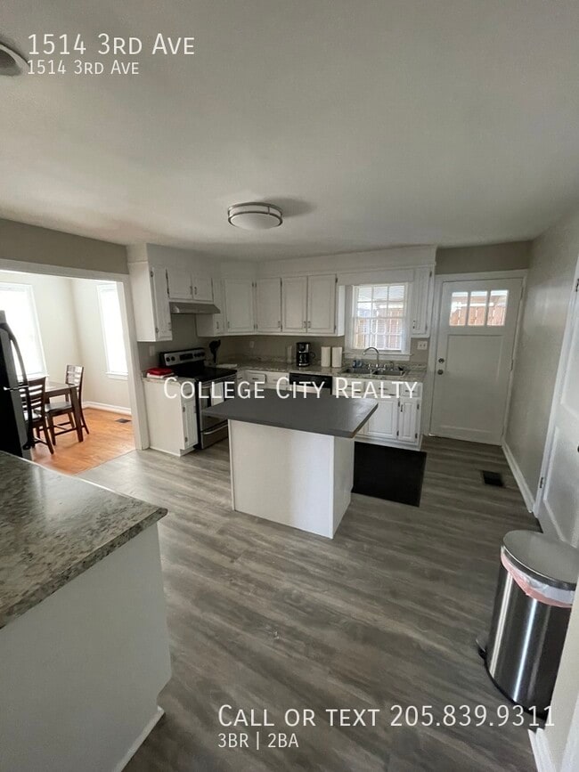 Photo - 1514 3rd Ave House