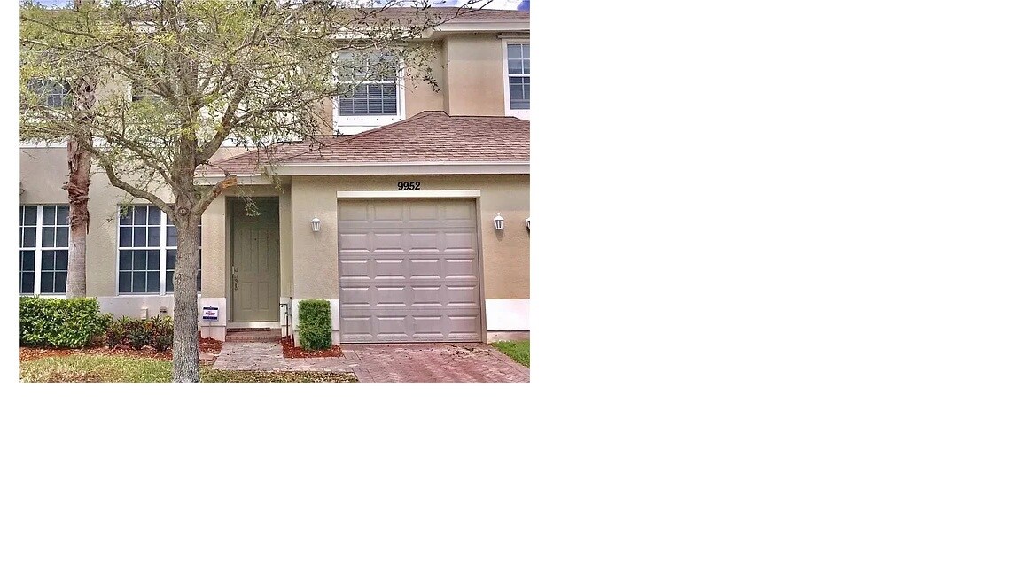 Foto principal - 9952 E Villa Cir