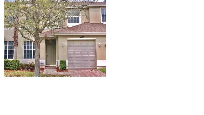 Photo - 9952 E Villa Cir Townhome